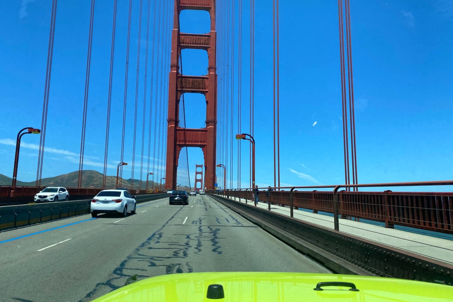 Driving over the Golden Gate Bridge in a San Francisco Jeep Tour